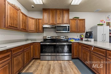 Rare opportunity to acquire a portfolio of four purpose-built - photo 26