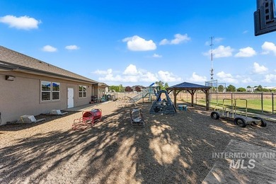 Rare opportunity to acquire a portfolio of four purpose-built - photo 30