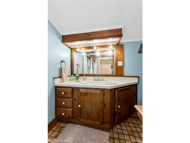 LOCATION, LOCATION, LOCATION, CLEAN UPDDATED 4 BDRM, 2 FULL BATH - photo 43