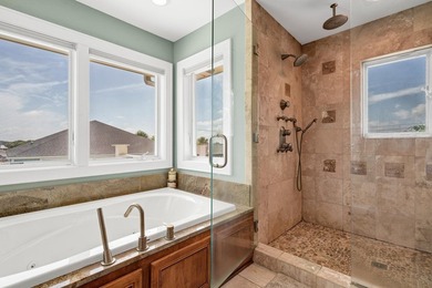 Spacious custom-built quality home offering OUTSTANDING OCEAN - photo 48