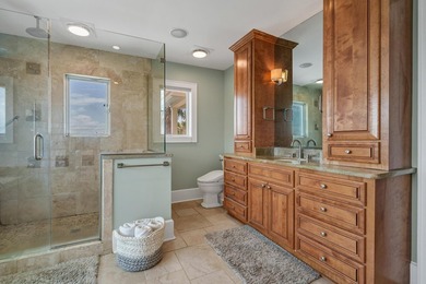 Spacious custom-built quality home offering OUTSTANDING OCEAN - photo 49