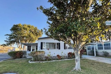 Lake Home For Sale in Lakeland, Florida