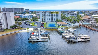 PENTHOUSE - FURNISHED- BOAT SLIP - HARBOR VIEWS! DEEDED BEACH - photo 1