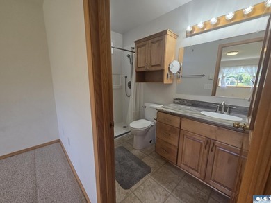Your forever home awaits in this beautifully maintained - photo 15