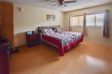 Welcome to this beautifully upgraded and exceptionally spacious - photo 18