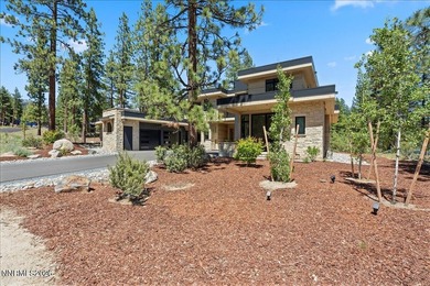 Experience elevated mountain living in this exceptional Mountain - photo 3
