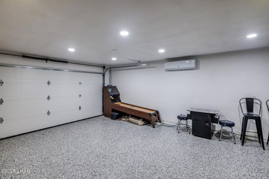 Completely remodeled and loaded with upgrades, this stunning 3 - photo 24