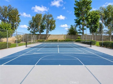 Welcome to this beautifully upgraded and exceptionally spacious - photo 27