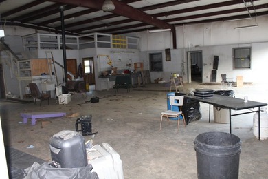 4,288 sqft Office/House, 50X90 insulated red iron shop, 2500 - photo 33
