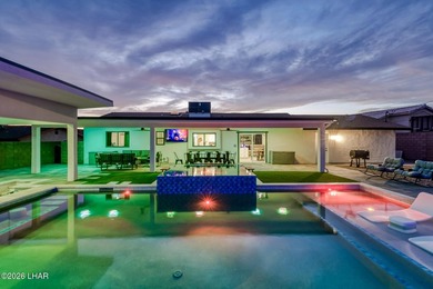 Completely remodeled and loaded with upgrades, this stunning 3 - photo 34
