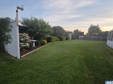 Your forever home awaits in this beautifully maintained - photo 37