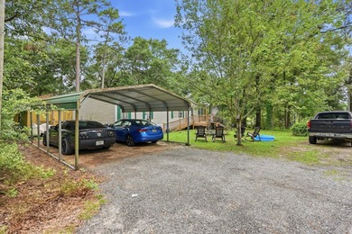 This spacious 3-bedroom, 2-bathroom home offers a bright - photo 2