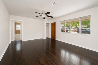 Welcome to 4028 Shawnee Trail-a home that gives you the space - photo 7