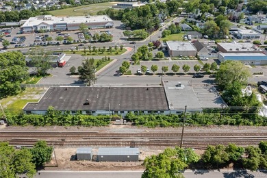 Great Industrial/Business/Commercial Building. One story - photo 9