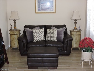 MOVE IN READY AND EXTREMELY CLEAN! PICTURE PERFECT! ~ This - photo 14