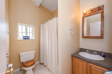 Lovely home with partial views of the Mountains and the Strait - photo 17
