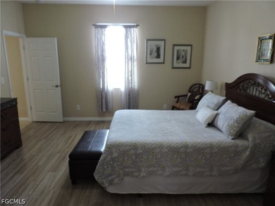 MOVE IN READY AND EXTREMELY CLEAN! PICTURE PERFECT! ~ This - photo 20