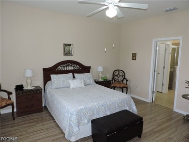 MOVE IN READY AND EXTREMELY CLEAN! PICTURE PERFECT! ~ This - photo 21
