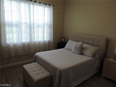 MOVE IN READY AND EXTREMELY CLEAN! PICTURE PERFECT! ~ This - photo 25