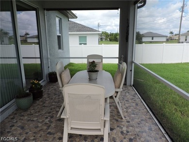 MOVE IN READY AND EXTREMELY CLEAN! PICTURE PERFECT! ~ This - photo 31