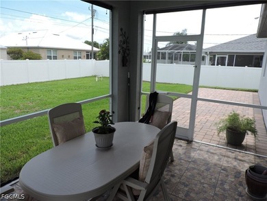 MOVE IN READY AND EXTREMELY CLEAN! PICTURE PERFECT! ~ This - photo 32