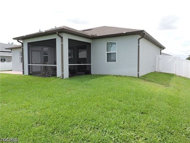 MOVE IN READY AND EXTREMELY CLEAN! PICTURE PERFECT! ~ This - photo 34