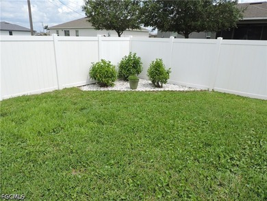 MOVE IN READY AND EXTREMELY CLEAN! PICTURE PERFECT! ~ This - photo 38