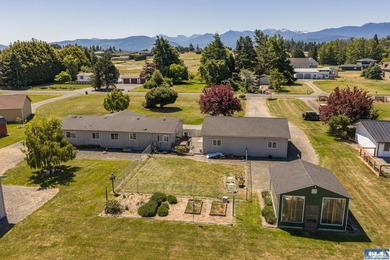 Lovely home with partial views of the Mountains and the Strait - photo 48
