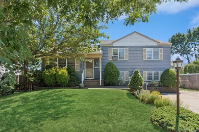 602 Syracuse, a tremendous Split style home perfectly situated - photo 1