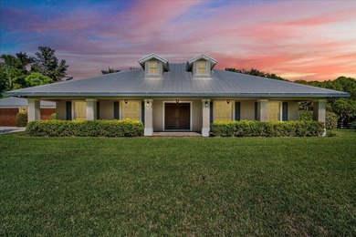 A rare 12-ACRE PRIVATE ESTATE offering exceptional luxury and - photo 12