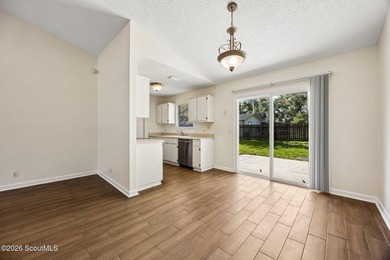 Ready for a quick move-in! This home offers tiled flooring - photo 14