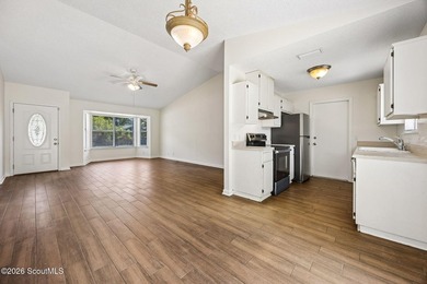 Ready for a quick move-in! This home offers tiled flooring - photo 15