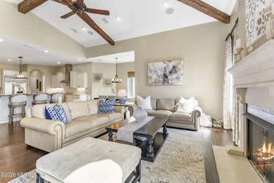Contemporary Italian Villa set on just over 3/4 acre in - photo 16