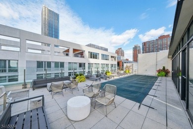 Discover sophisticated city living in this bright and spacious - photo 18