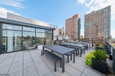 Discover sophisticated city living in this bright and spacious - photo 20