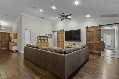 A rare 12-ACRE PRIVATE ESTATE offering exceptional luxury and - photo 20