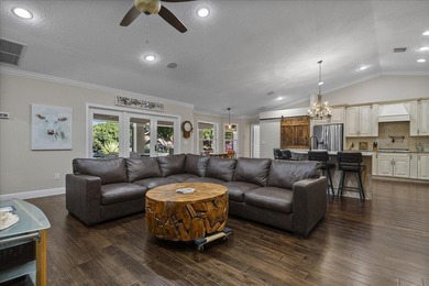 A rare 12-ACRE PRIVATE ESTATE offering exceptional luxury and - photo 23
