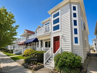 Just 1 block from the beach, this inviting first floor Ocean - photo 3
