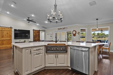A rare 12-ACRE PRIVATE ESTATE offering exceptional luxury and - photo 25