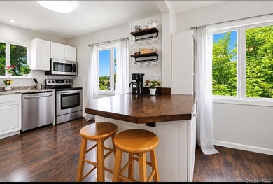Stunning, Fully Renovated High Ranch in the Heart of East - photo 7