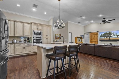A rare 12-ACRE PRIVATE ESTATE offering exceptional luxury and - photo 30