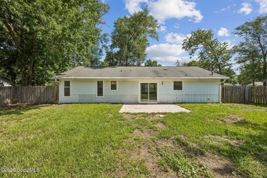 Ready for a quick move-in! This home offers tiled flooring - photo 37