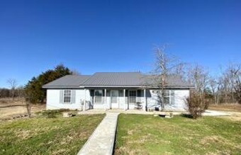 Bull Shoals Lake Home For Sale in Protem Missouri
