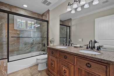 A rare 12-ACRE PRIVATE ESTATE offering exceptional luxury and - photo 44