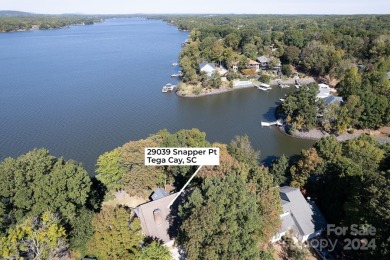 Lake Wylie Home Sale Pending in Tega Cay South Carolina