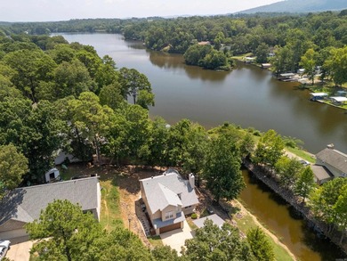 Lake Hamilton Home For Sale in Hot Springs Arkansas