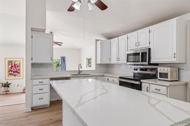 Located in highly desirable Waialae Iki neighborhood on Oahu - photo 5