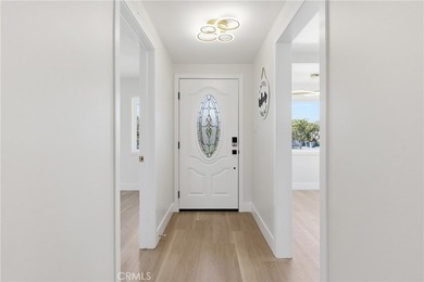 Location, location, location! Welcome to this beautifully - photo 3