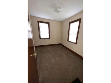 Excellent investment opportunity or owner occupant duplex in the - photo 14