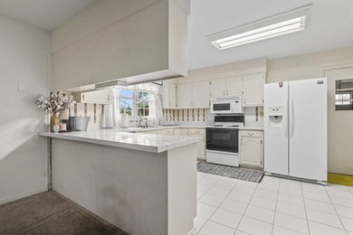 Opportunity awaits with this 3 bedroom 2 bathroom home located - photo 14